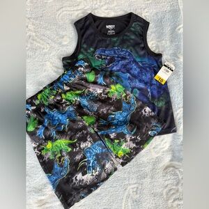 2/15$ NWT Matching Set Size 4 (Tank top & shorts)
